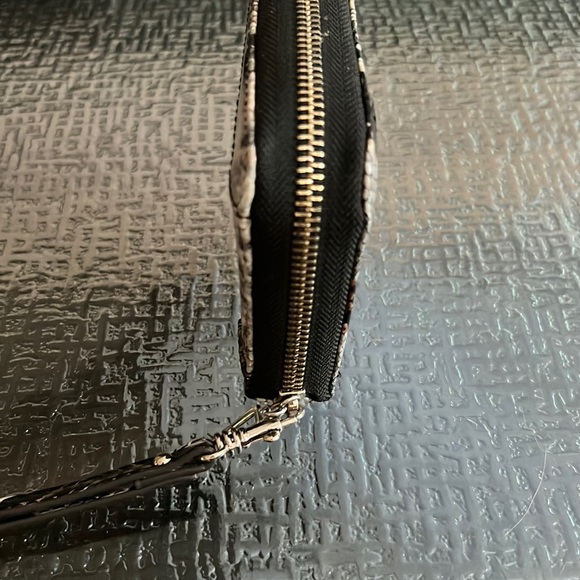 Snake Print Guess Zip-Around Wallet - Picture 3 of 4